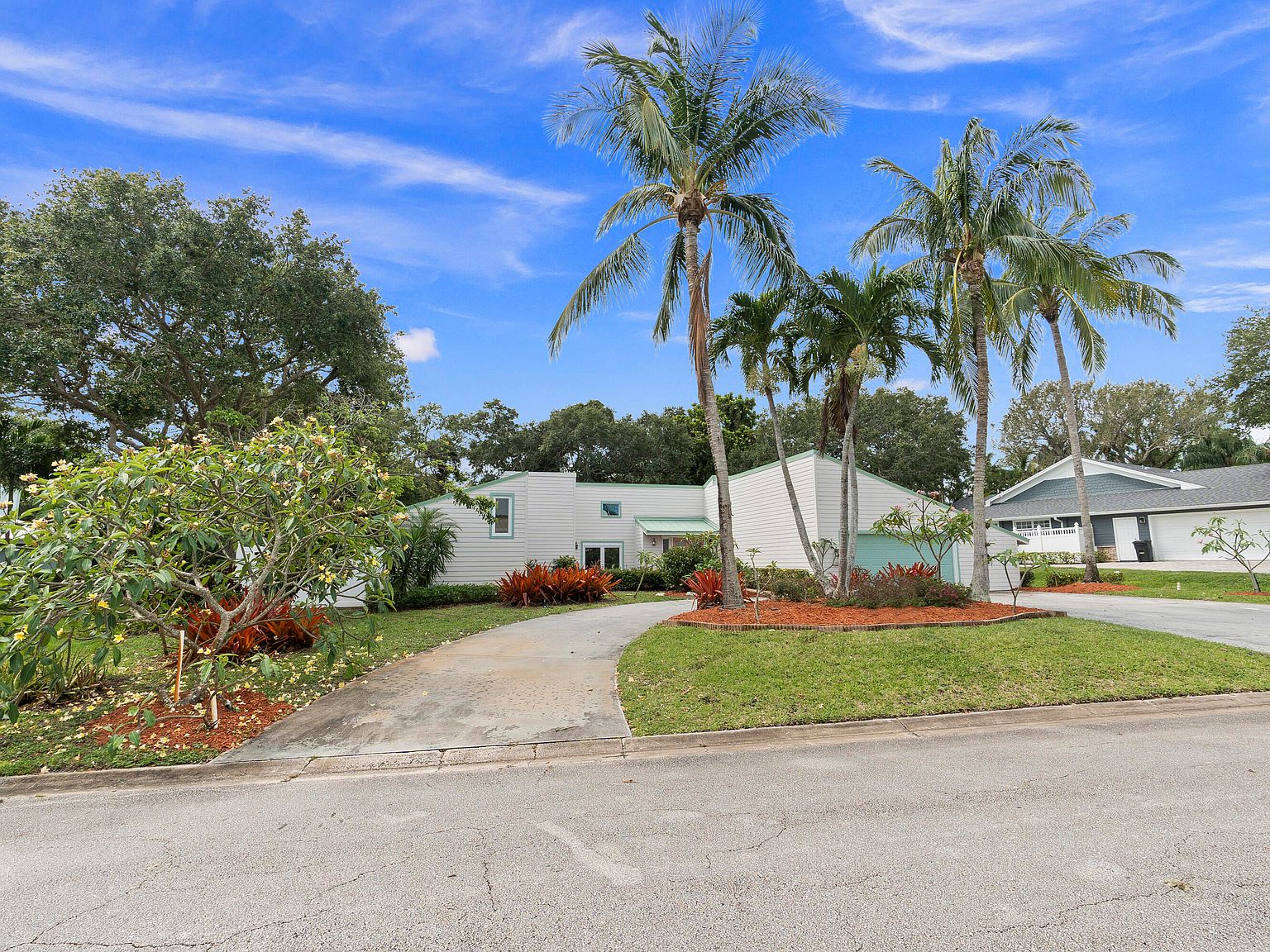 3 Gumbo Limbo Way, Sewalls Point, FL 34996 MLS RX10894330 Zillow