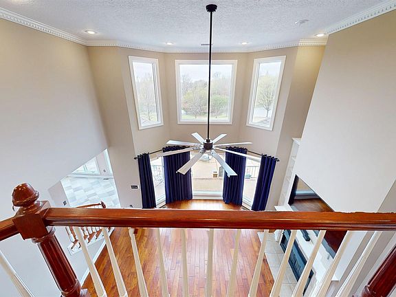 4th image of 3008 McKinney St