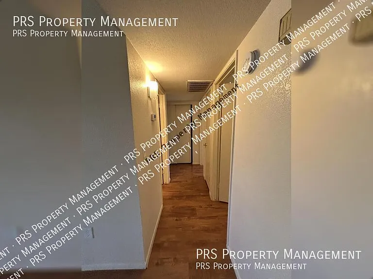 3147 E Edgewood Ave — Photo 12