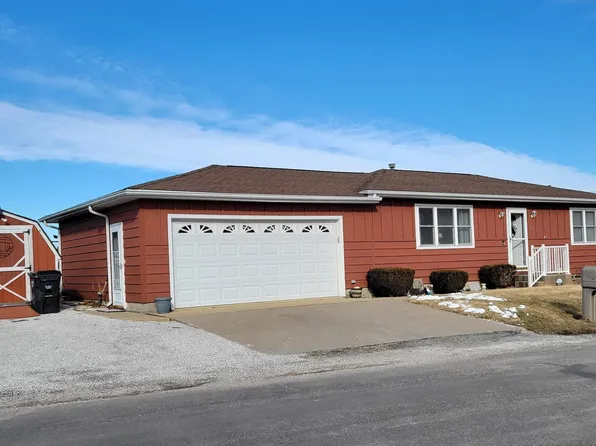 165 W Tamarack St, Canton, IL 61520