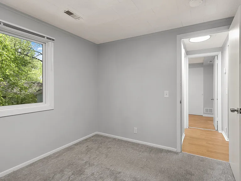 14710 13th Ave N #3 — Photo 12