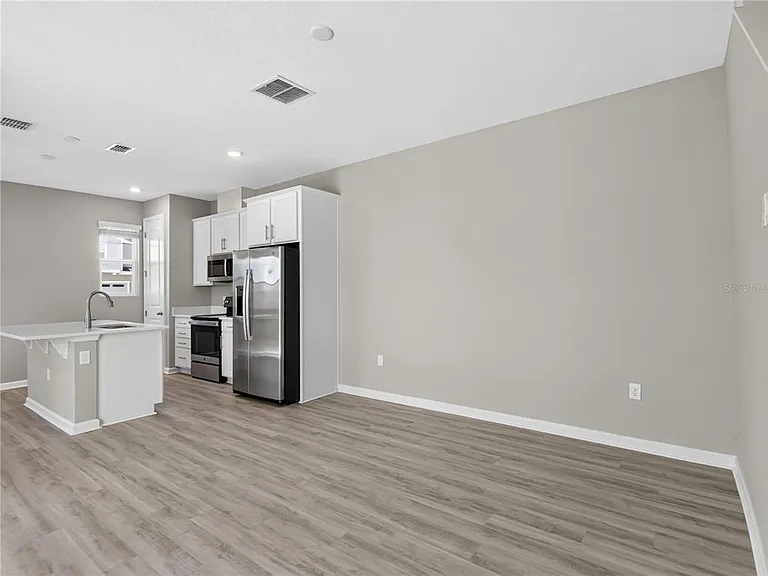 1465 Axel Graeson Ave — Photo 8