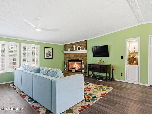 5th image of 266 Shipman Firetower Rd