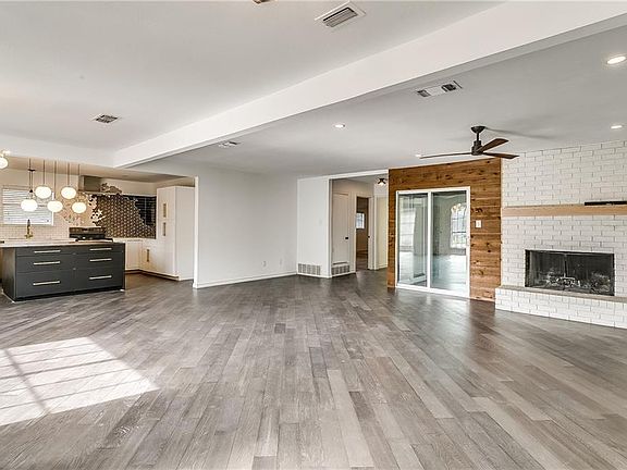 4th image of 1000 Park Dr