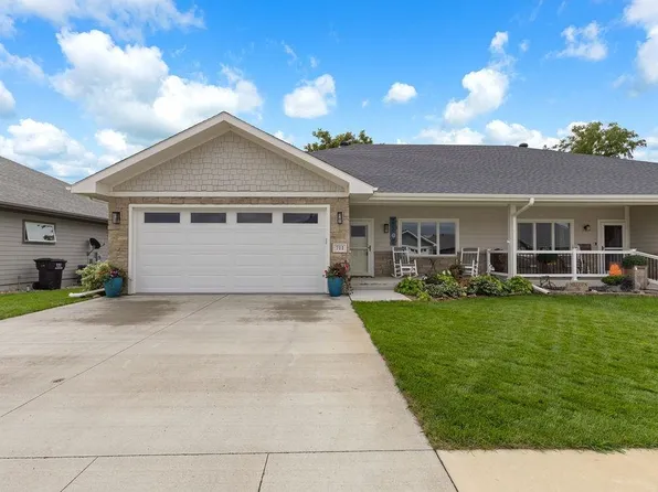 711 3rd St, Columbus, NE 68601