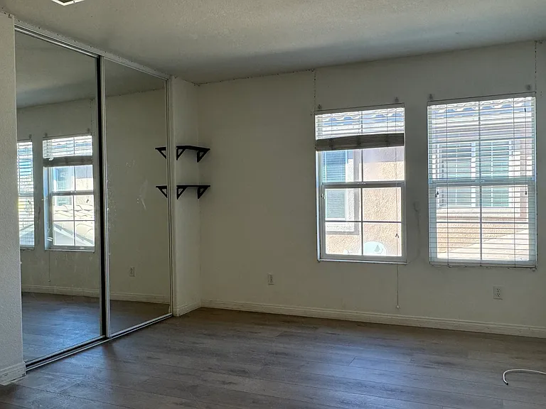 4566 Nicole Way — Photo 15