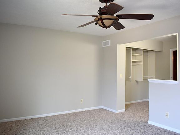 5th image of 4925 Columbia Cir #29-138