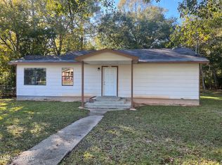 4019 Doris St, Moss Point, MS 39563