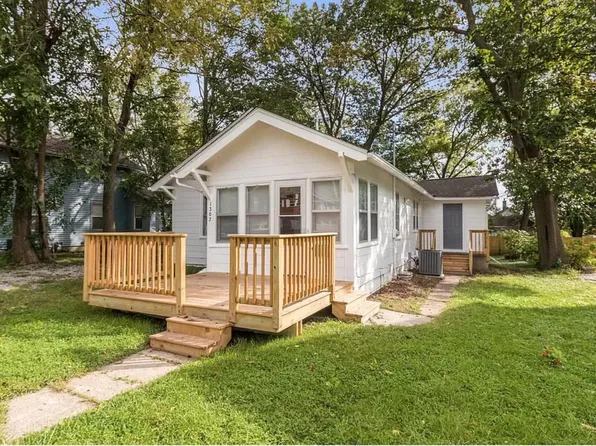 1307 33rd St, Des Moines, IA 50311