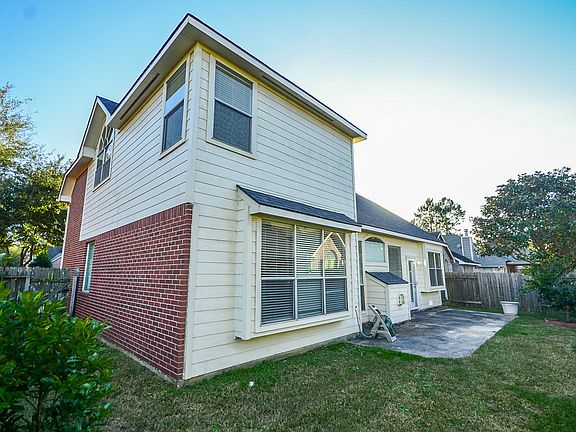 4th image of 5519 Poundstone Ct
