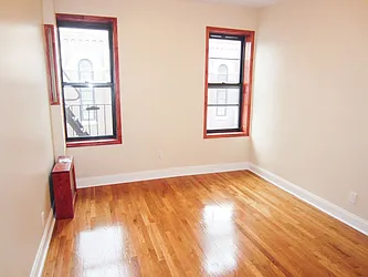 Rented by Urban Realty NYC