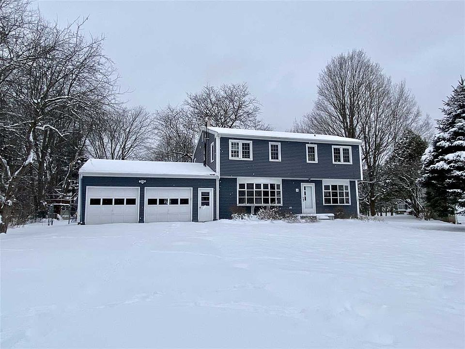 1st image of 18 Circle Dr