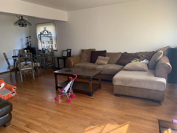 2nd image of 6606 W Medford Ave
