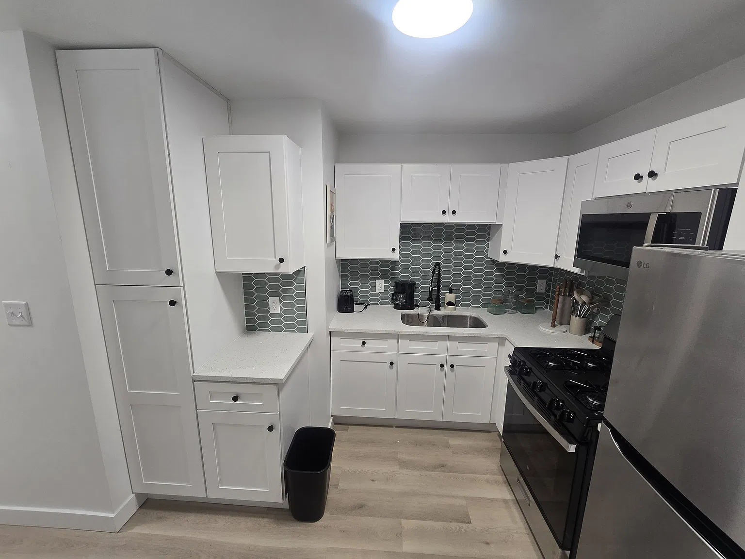1 bed, 650 sqft, $1,700 — Photo 1