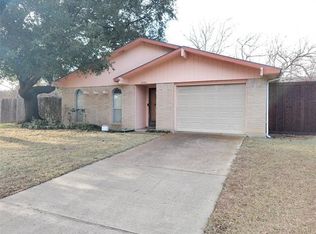 5530 Saddleback Rd, Garland, TX 75043