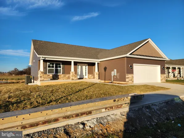 229 Recife Ct, Martinsburg, WV 25403