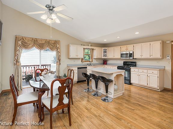 4th image of 2101 Mystic Dr