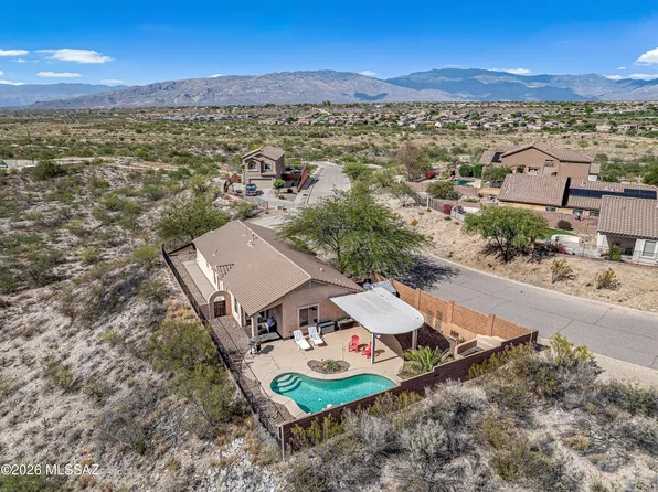 10790 S April Spring Pl, Vail, AZ 85641