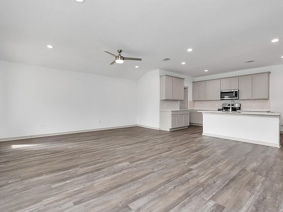 4th image of 3303 Balboa Grove Ln