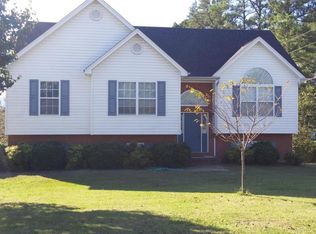 10 J D Dr, Chickamauga, GA 30707