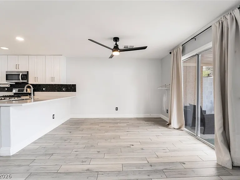 10244 Amber Hue Ln — Photo 5