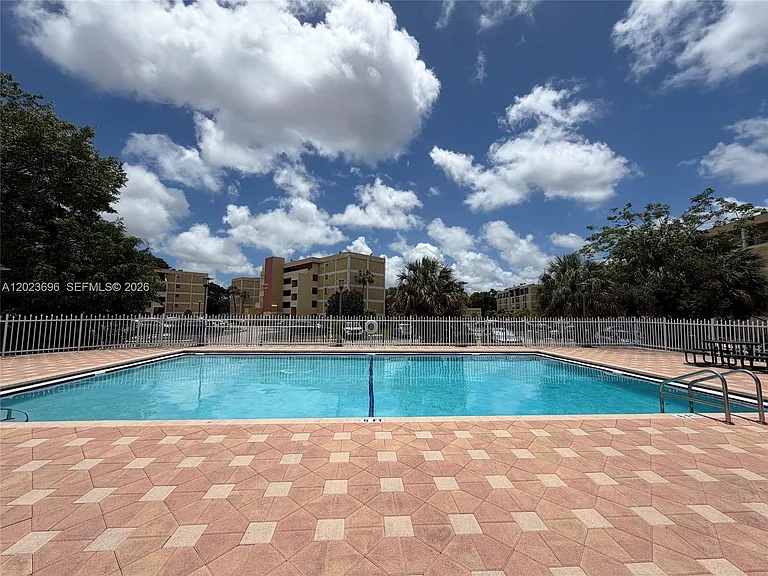 9150 Fontainebleau Blvd #203-2 — Photo 17