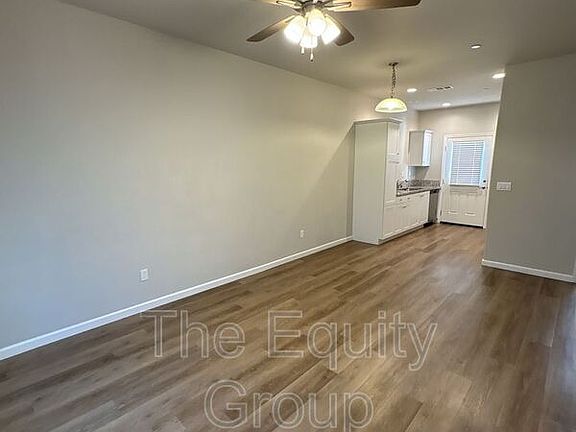 3rd image of 505 S Summit St #103