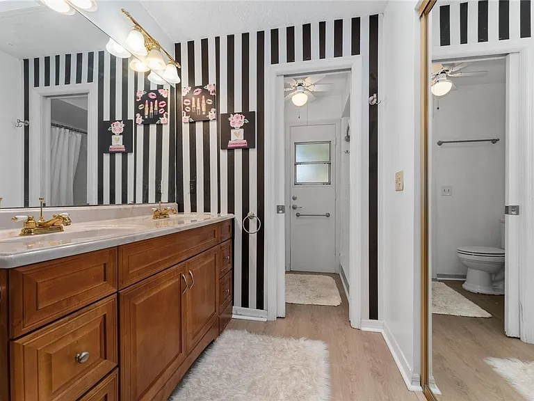 5053 Maui Cir #14 — Photo 7