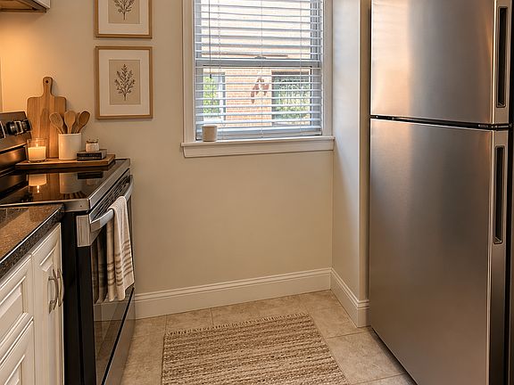3rd image of 1523 209th St #2nd
