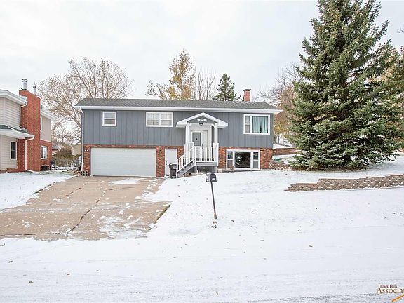 2nd image of 2709 Cameron Dr