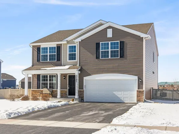 3157 Matlock Dr, Yorkville, IL 60560