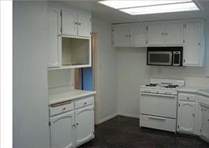 4th image of 2932 Garner Ave