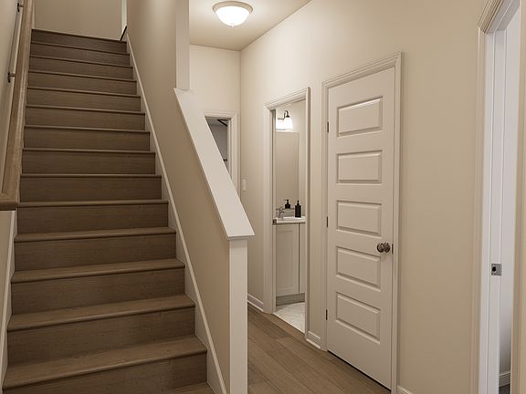 002 HHHunt Homes Harper Foyer