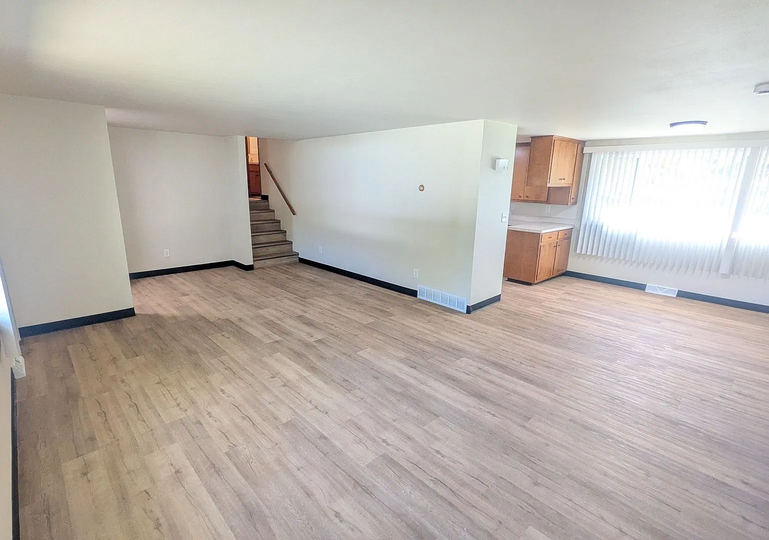 3002-3004 Albert Dr. DUPLEX — Photo 1