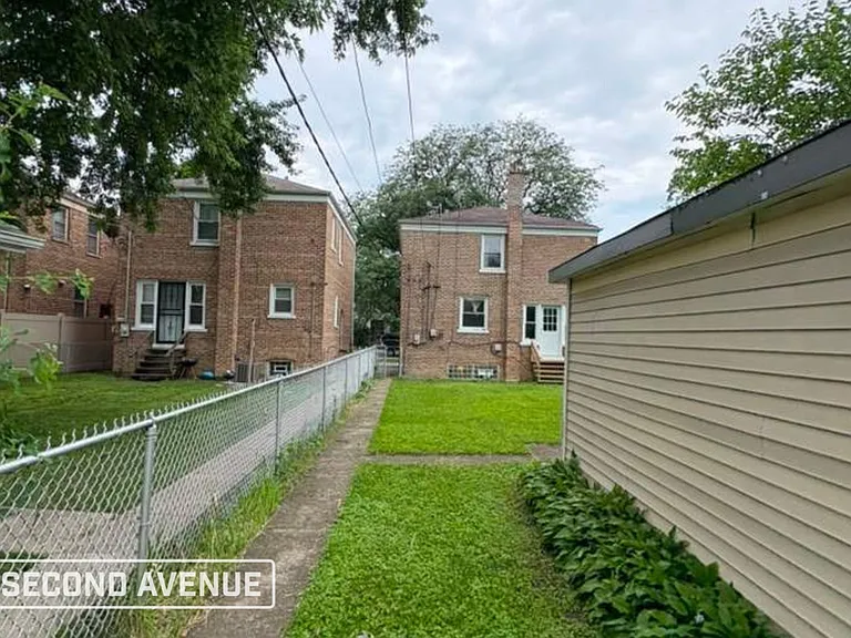 8925 S Laflin St — Photo 19