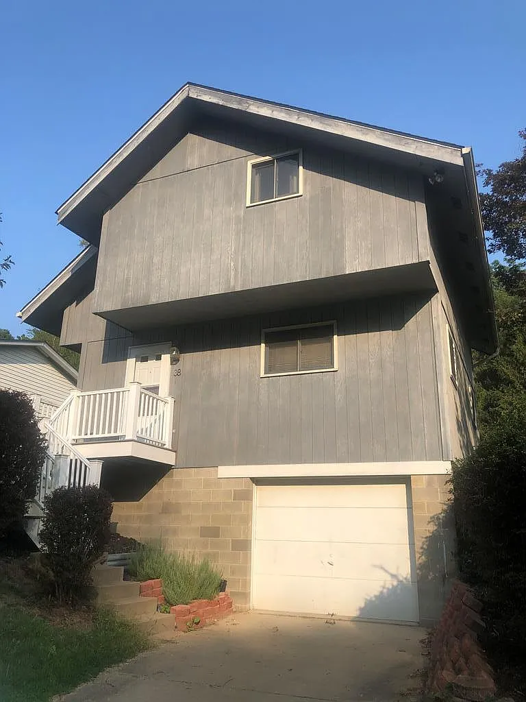 38 Baytree Dr photo 1