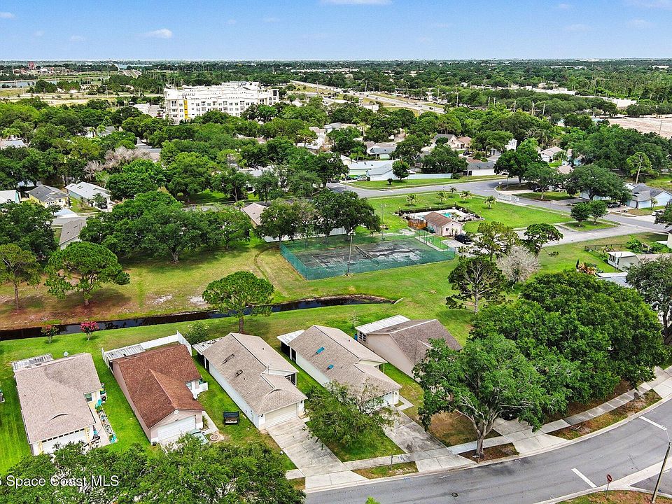 1st image of 3006 Dunhill Dr