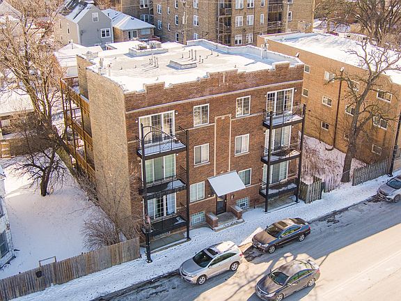 2nd image of 4915 N Pulaski Rd #2S