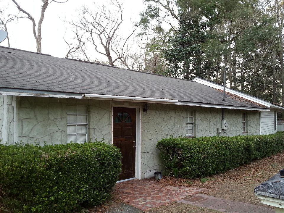1st image of 16 Solomon Dr