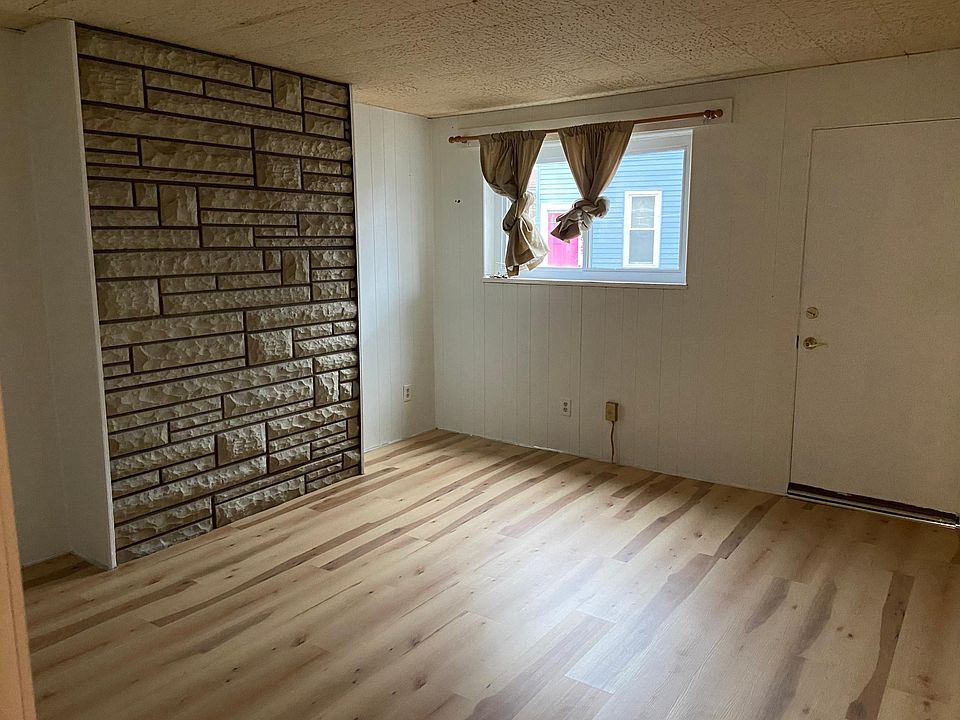 1st floor bedroom 1