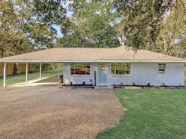 24551 Highway 67, Slaughter, LA 70777