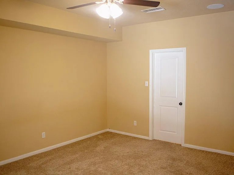 9 Huntsmans Horn Cir — Photo 18