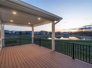 3810 Woodland Ct, Waukee, IA 50263