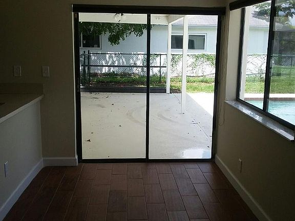2nd image of 10941 NW 21st Pl