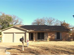 4207 Blossom Trl, Arlington, TX 76016