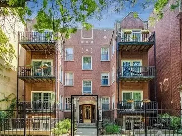 4731 N Malden St, Chicago, IL 60640