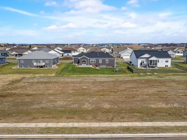 2021 Mulberry St #116, Sauk City, WI 53583