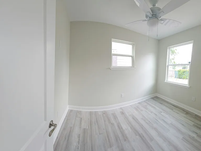 8709 Apricot St — Photo 10