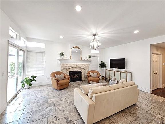 4th image of 7367 Mountain Laurel Dr