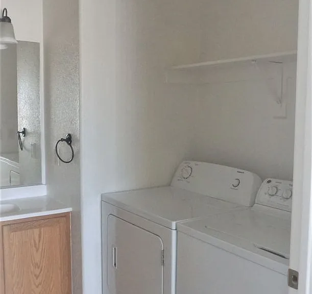 4410 Buena Loma Way #D — Photo 45